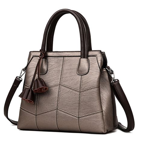 Women's Latest Handbags 